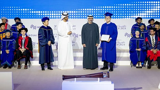 Sinh viên Việt tại đại học trí tuệ nhân tạo đầu tiên trên thế giới