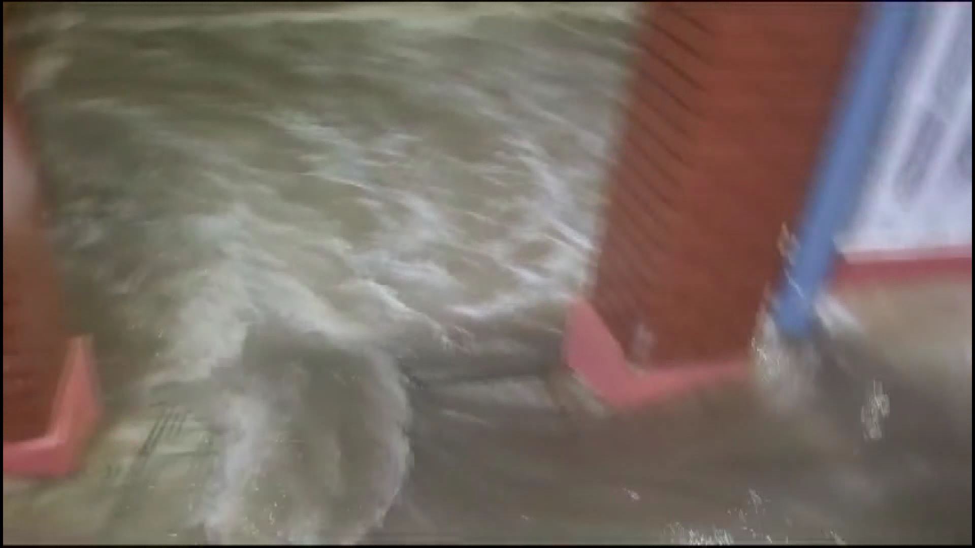 Triều cường gây ngập 500 nhà dân ở Lý Sơn