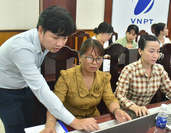 Tập huấn ứng dụng công nghệ thông tin, chuyển đổi số cho cán bộ phụ nữ