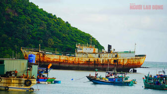 Tàu "Sheng Li" rời Côn Đảo, khép lại hành trình con tàu bỏ hoang từng gây sốt mạng xã hội
