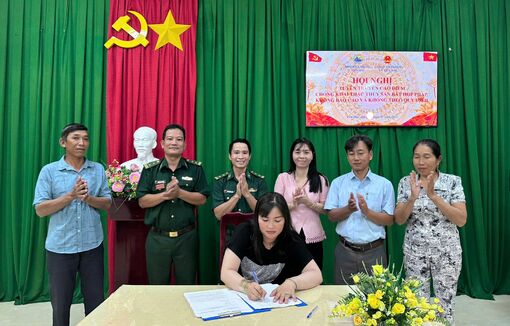 Gần 200 ngư dân xã đảo Tiên Hải ký cam kết phòng, chống khai thác IUU