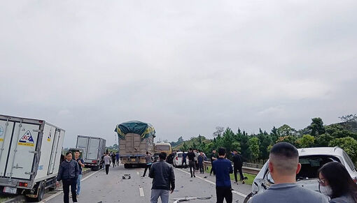 Tai nạn liên hoàn trên cao tốc Hà Nội - Thái Nguyên, 6 phương tiện hư hỏng