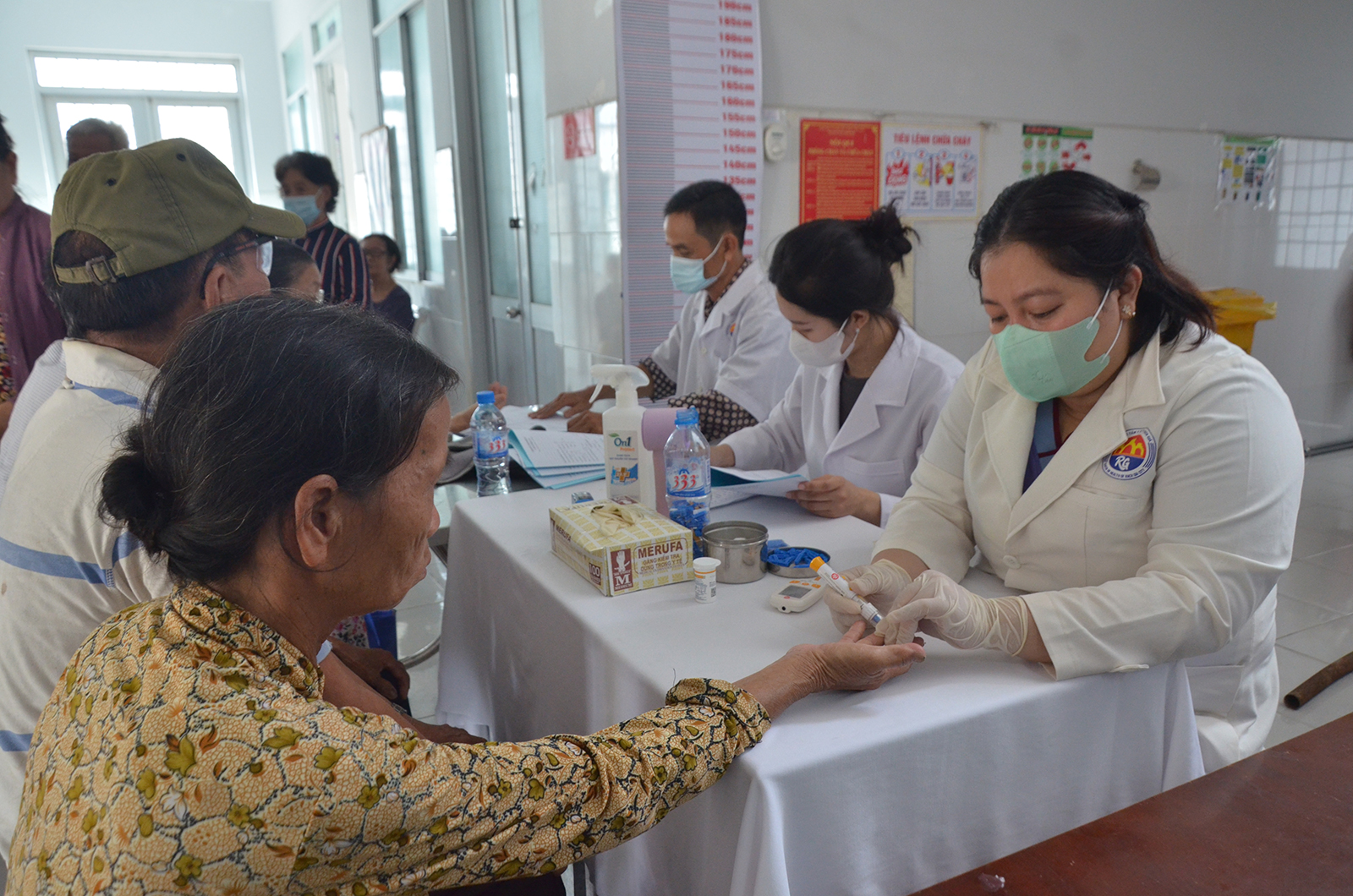 Kiểm soát đường huyết, tránh biến chứng đái tháo đường