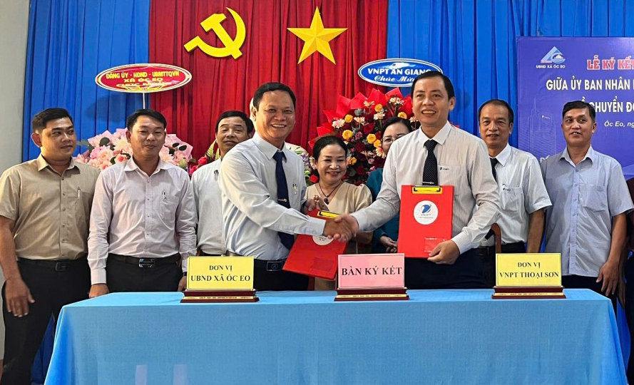 UBND xã Óc Eo và VNPT Thoại Sơn ký kết chuyển đổi số