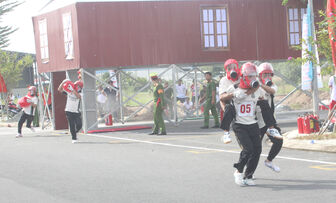 15 đội tranh tài tại Hội thi Nghiệp vụ chữa cháy và cứu nạn cứu hộ “Tổ Liên gia an toàn phòng cháy chữa cháy” cụm III