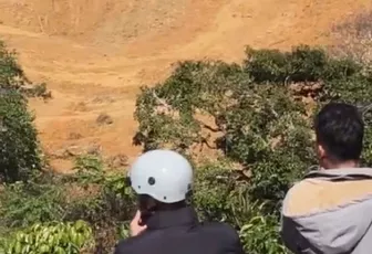 Đà Nẵng khẩn cấp di dời 171 hộ với 664 người sau vụ sạt lở nghiêm trọng