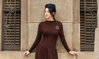 Tỏa khí chất cao sang, giản đơn mà đặc sắc từ tủ đồ thời trang tối giản