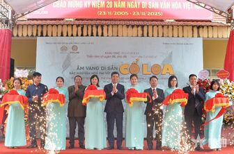 Triển lãm "Âm vang di sản - Sắc màu di sản văn hóa phi vật thể Cổ Loa"