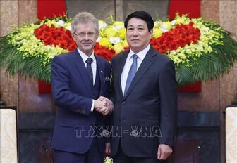 Chủ tịch nước Lương Cường tiếp Chủ tịch Thượng viện Cộng hòa Séc