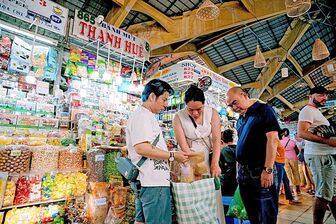 Doanh thu từ 200 triệu/năm phải chịu thuế: Lo gánh nặng nộp thuế với hộ kinh doanh