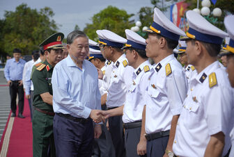 Tổng Bí thư Tô Lâm: Bảo vệ Tổ quốc từ sớm, từ xa