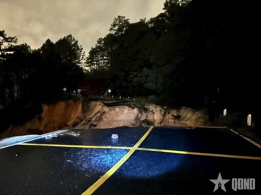 Đèo Mimosa sạt lở nghiêm trọng, giao thông trên đèo tê liệt