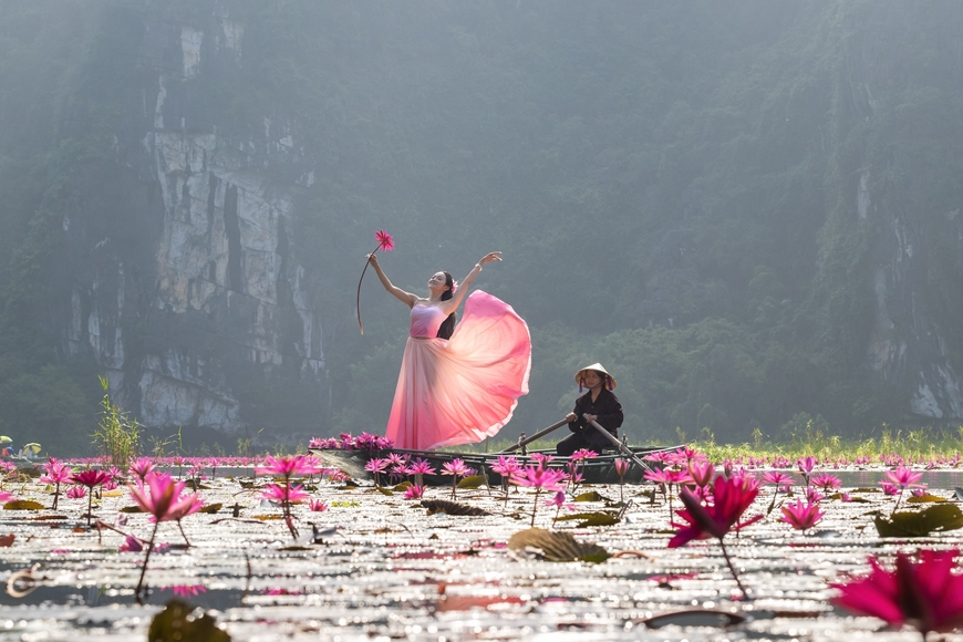 Sắc hồng Tam Cốc 2025-Bản tình ca mùa thu giữa lòng di sản