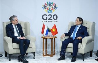Thủ tướng Phạm Minh Chính gặp Thủ tướng Hà Lan và Thủ tướng Singapore nhân Hội nghị G20