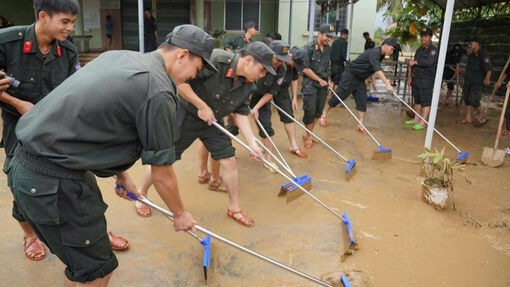 Nghị quyết của Chính phủ về các giải pháp khắc phục hậu quả thiên tai, phục hồi sản xuất tại các địa phương khu vực miền Trung