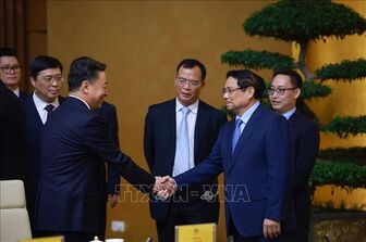 Thủ tướng Phạm Minh Chính tiếp Chủ tịch Khu tự trị dân tộc Choang Quảng Tây