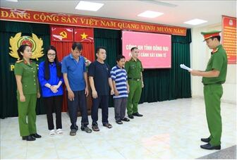 Bắt tạm giam 4 đối tượng mua bán trái phép hóa đơn tổng trị giá 4.000 tỷ đồng