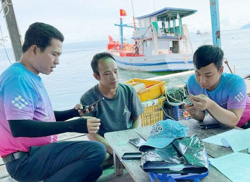 KienlongBank đưa ngân hàng số đến tiểu thương và ngư dân Kiên Hải