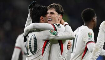 Carabao Cup: Chelsea vào bán kết nhờ Garnacho tỏa sáng