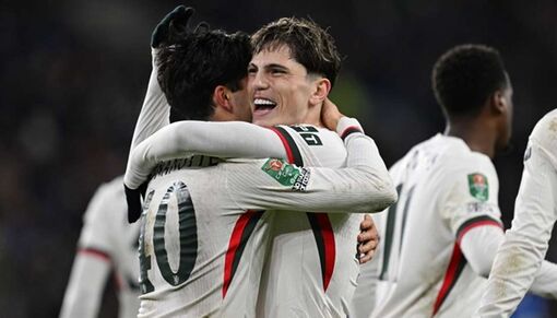 Carabao Cup: Chelsea vào bán kết nhờ Garnacho tỏa sáng