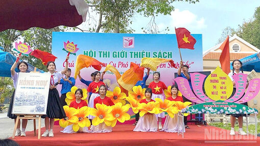 Thiếu nhi cùng đọc, giới thiệu sách ở Khu di tích Nguyễn Sinh Sắc