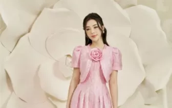 Áo khoác bolero vượt khỏi khuôn khổ cổ điển, tôn dáng cho phái đẹp