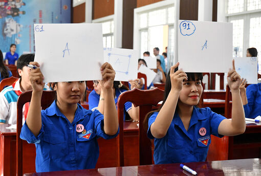 Hội thi “Rung chuông vàng - Tìm hiểu truyền thống lịch sử quê hương anh hùng”