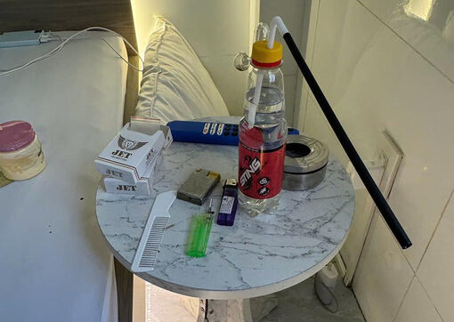 Tạm giữ hình sự đối tượng giao cấu người dưới 16 tuổi và tổ chức sử dụng trái phép chất ma túy