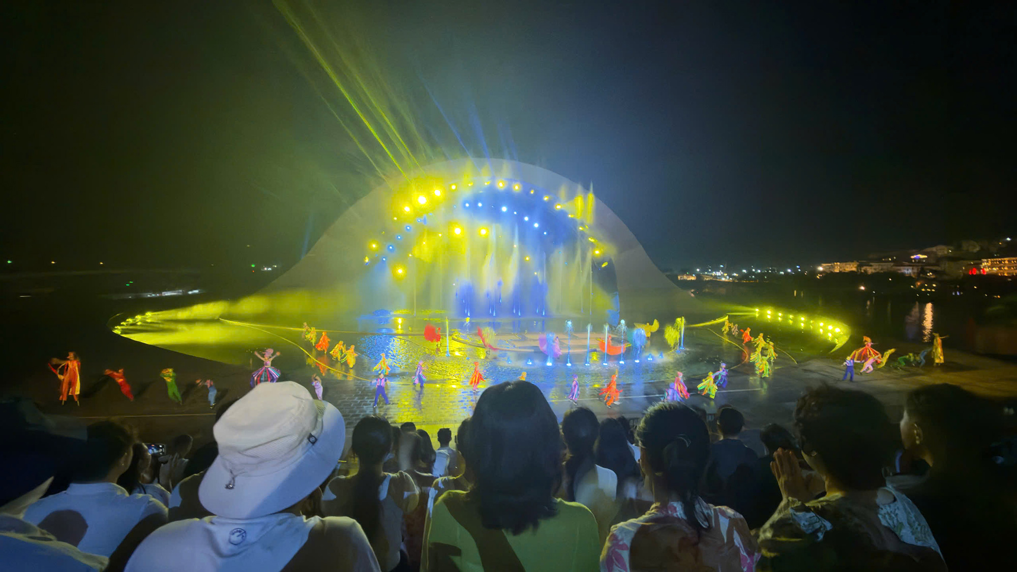 An Giang đón gần 350.000 lượt khách dịp Tết Dương lịch 2026