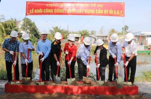 Phường Mỹ Thới khởi công xây dựng 3 cây cầu Út Ổi