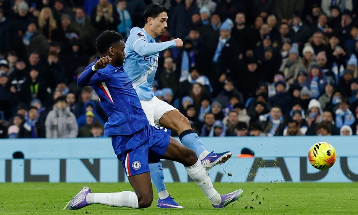 Thủng lưới phút 90+4, Man City mất chiến thắng trước Chelsea
