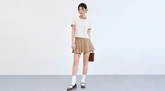 Áo cổ bẻ và chân váy mini, bản phối đơn giản khiến hội chị em mê mẩn