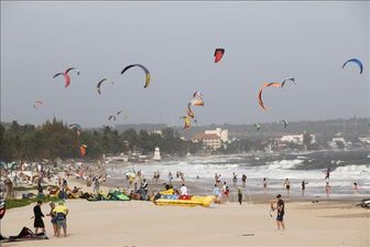 Ngành du lịch đón, phục vụ khoảng 3,5 triệu lượt khách dịp Tết Dương lịch