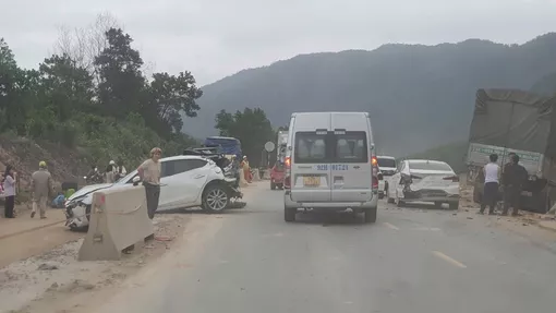 Đà Nẵng: 11 ô tô tai nạn liên hoàn trên cao tốc La Sơn - Hòa Liên