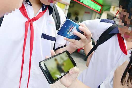 Học sinh trung học không biết xem đồng hồ kim, sự lệ thuộc smartphone làm đứt gãy trải nghiệm sống?