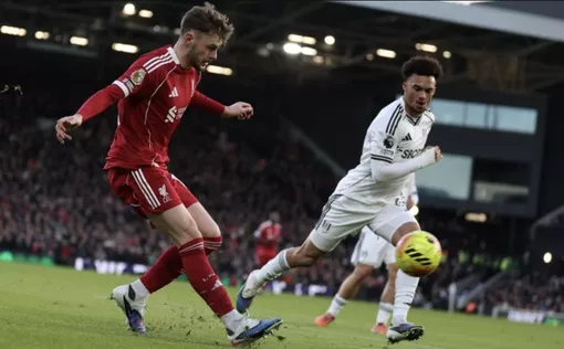 Liverpool đánh rơi chiến thắng ở phút bù giờ thứ 7