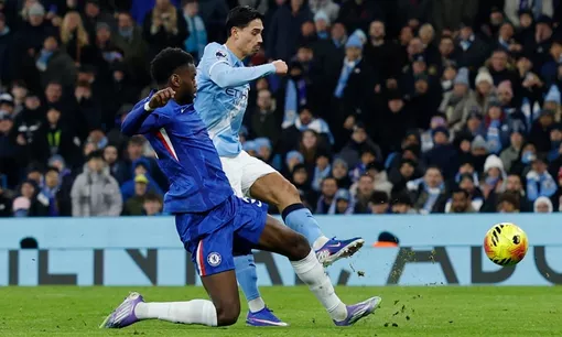 Thủng lưới phút 90+4, Man City mất chiến thắng trước Chelsea
