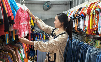 Cuối năm, chi tiêu chặt hơn