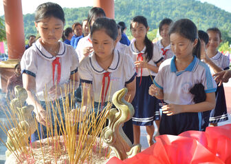 Khơi đậy niềm tự hào dân tộc từ Lễ hội Phan Thị Ràng