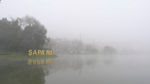 [Ảnh] "Rốn rét" Sa Pa giữ ấm cho học sinh