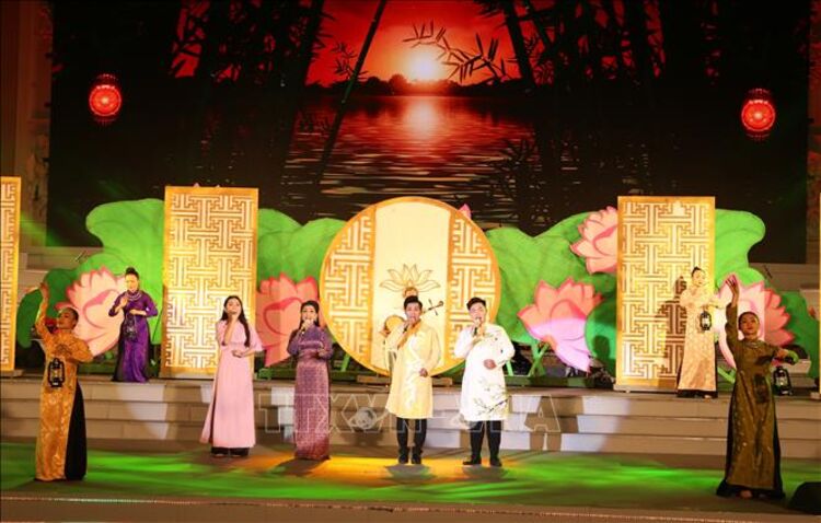 Bảo tồn, phát huy giá trị di sản văn hóa ở "siêu đô thị"