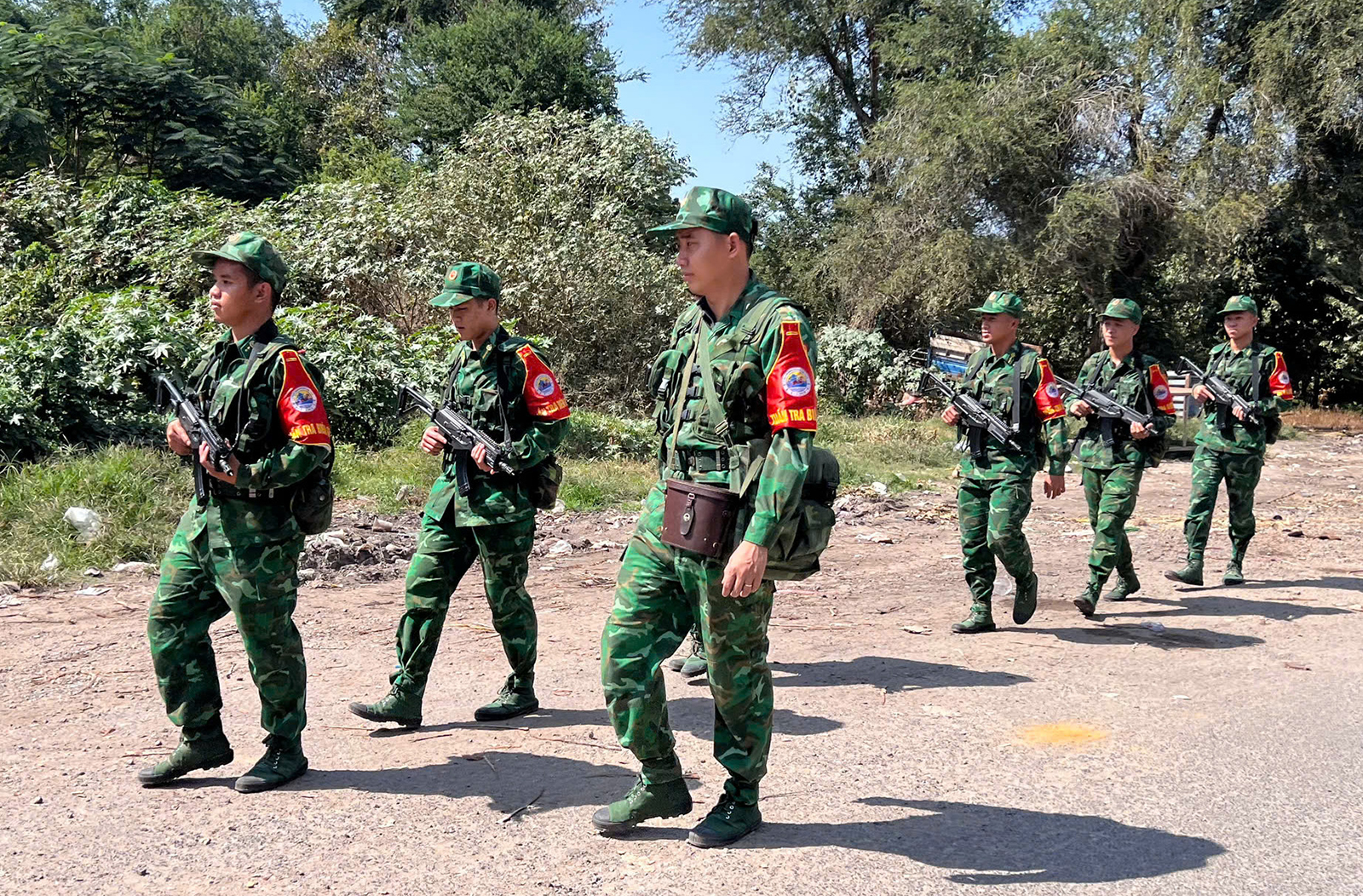 Kiểm soát biên giới, ngăn buôn lậu