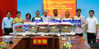 An Giang: Bàn giao 20 căn nhà Nghĩa tình dân vận