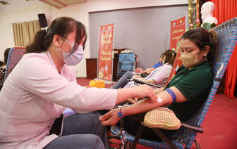 Liên đoàn Lao động tỉnh An Giang tổ chức hiến máu tình nguyện