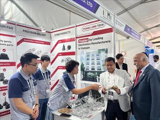 Việt Nam chủ động tăng cường kết nối chuỗi cung ứng điện tử toàn cầu