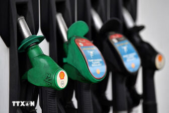 Chính phủ Nga dỡ bỏ lệnh cấm xuất khẩu xăng ôtô