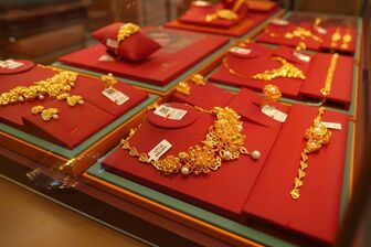 Giá vàng hôm nay (1/2): Giảm mạnh gần 10 triệu đồng/lượng ở một số thương hiệu