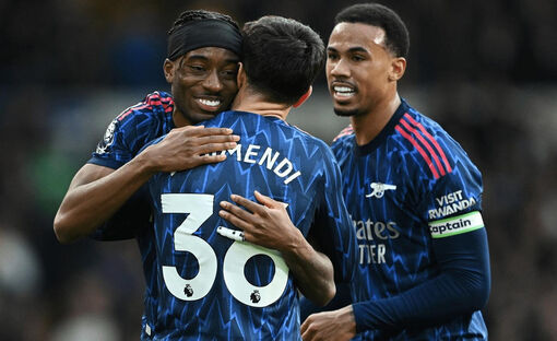 Premier League: Arsenal thắng 'hủy diệt,' Chelsea và Liverpool vượt M.U