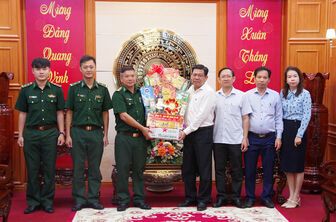 Hải đoàn Biên phòng 28 chúc Tết UBND tỉnh An Giang