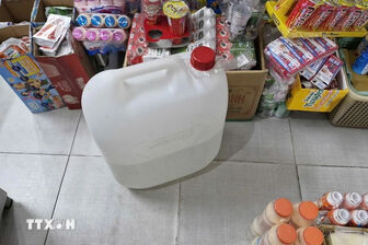 Khẩn trương điều tra vụ nghi ngờ ngộ độc rượu làm 2 người tử vong tại Đồng Tháp